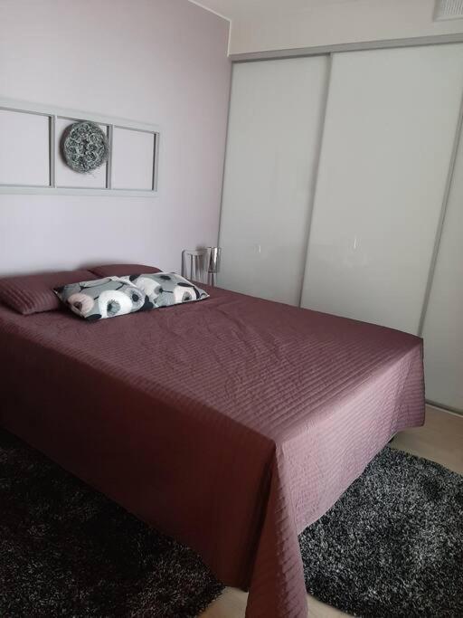 Upea Kaksio Naesijaerven Rannalla 탐페레 외부 사진